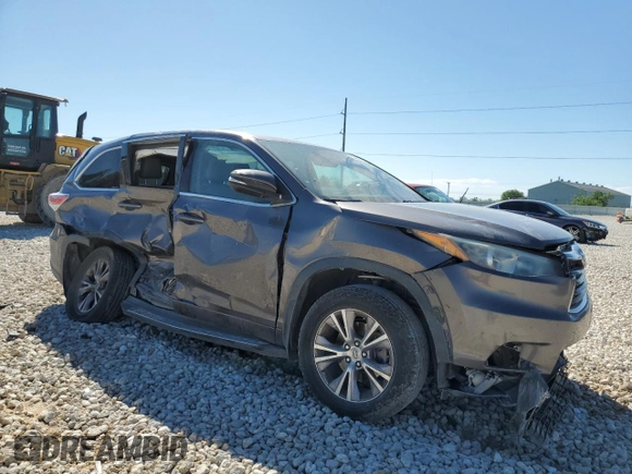 2015 Toyota Highlander LE Plus z VIN 5TDZKRFH4FS051610, wystawiony jako Copart lot #53880115 z przebiegiem 138 014 mil mil oraz Szkoda całkowita • Salvage title. Historia ofert i sprzedaży dostępna na DreamBid. Obrazek 4.
