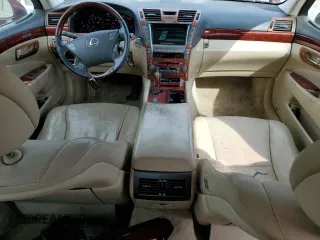 2008 Lexus LS 460 with VIN JTHBL46F285079509, listed as a Copart auction lot 52600035 with 208,811 mi miles and Clean Title. Bid and sale history available at carsss.com. Image 8.