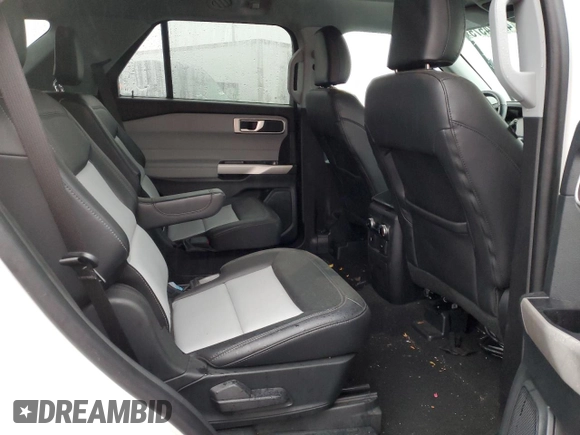 2024 Ford Explorer XLT with VIN 1FMSK8DH6RGA56655, listed as a Copart auction lot 42824575 with 18,789 mi miles and Clean Title. Bid and sale history available at carsss.com. Image 12.