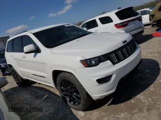 2017 Jeep Grand Cherokee Laredo with VIN 1C4RJFAG4HC919125, listed as a Copart auction lot 51667875 with 90,828 mi miles and Salvage Title. Bid and sale history available at carsss.com. Image 4.