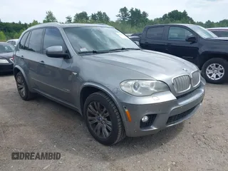 2013 BMW X5 xDrive50i with VIN 5UXZV8C52D0C15272, listed as a IAAI auction lot 42644739 with 169,393 mi miles and . Bid and sale history available at DreamBid. Image 1.
