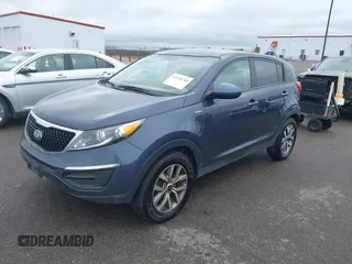2014 Kia Sportage LX with VIN KNDPBCAC4E7585800, listed as a IAAI auction lot 42126740 with 193,573 mi miles and . Bid and sale history available at carsss.com. Image 2.