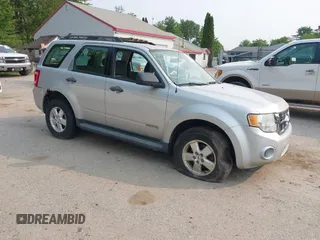 2008 Ford Escape XLS с VIN 1FMCU02Z38KA89684, выставлен на аукционе IAAI как лот 42429141 с пробегом 122 155 миль миль и . История ставок и продаж доступна на DreamBid. Изображение 1.