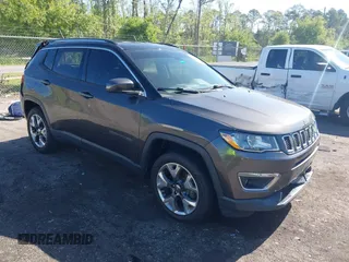 2018 Jeep Compass Limited with VIN 3C4NJDCB8JT284845, listed as a IAAI auction lot 42049290 with 59,210 mi miles. Bid and sale history available at carsss.com. Image 1.