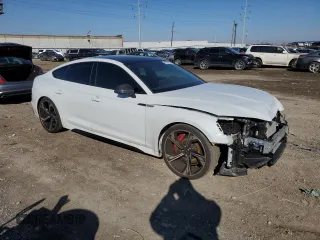 2023 Audi RS 5 Sportback z VIN WUAAWCF55PA900214, wystawiony jako Copart lot #42182554 z przebiegiem 13 302 mil mil oraz . Historia ofert i sprzedaży dostępna na DreamBid. Obrazek 4.