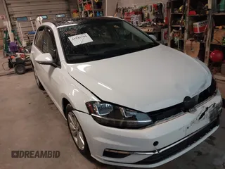 2020 Volkswagen Golf TSI z VIN 3VWG57AU7LM008783, wystawiony jako IAAI lot #41945704 z przebiegiem 123 332 mil mil oraz . Historia ofert i sprzedaży dostępna na DreamBid. Obrazek 1.
