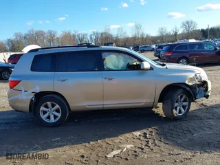2009 Toyota Highlander with VIN JTEDS41A692084543, listed as a IAAI auction lot 41208295 with 203,620 mi miles. Bid and sale history available at carsss.com. Image 13.