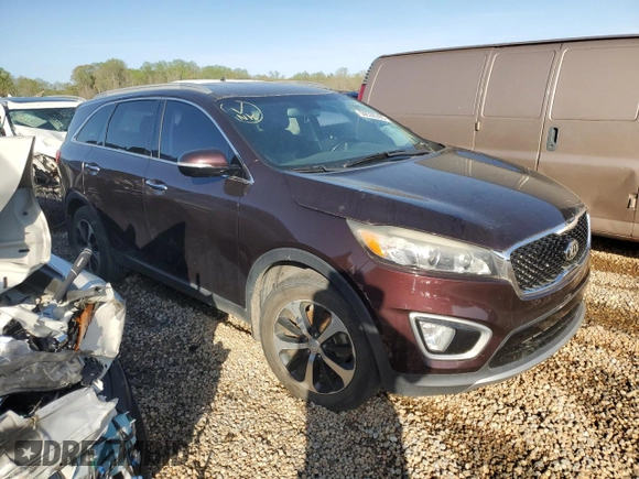 2016 Kia Sorento EX with VIN 5XYPH4A15GG028452, listed as a Copart auction lot 50530395 with 163,100 mi miles and Clean Title. Bid and sale history available at DreamBid. Image 4.