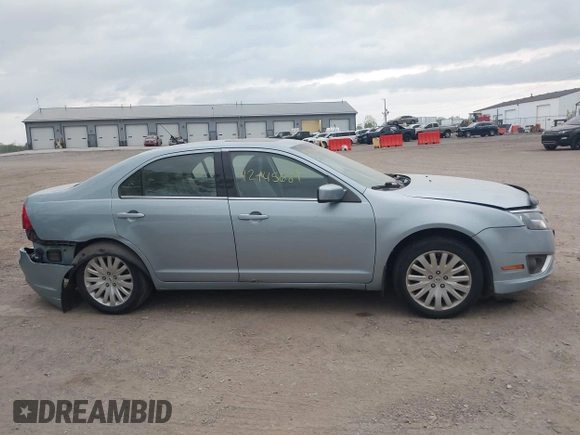 2010 Ford Fusion Hybrid z VIN 3FADP0L36AR200035, wystawiony jako IAAI lot #42145684 z przebiegiem 142 137 mil mil oraz . Historia ofert i sprzedaży dostępna na DreamBid. Obrazek 13.