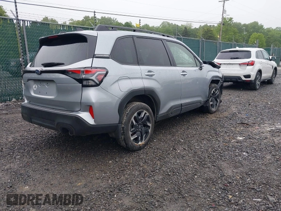 2025 Subaru Forester Limited с VIN JF2SLDRC4SH416319, выставлен на аукционе IAAI как лот 42376011 с пробегом 5 105 миль миль и . История ставок и продаж доступна на DreamBid. Изображение 4.