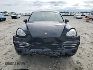 2014 Porsche Cayenne z VIN WP1AA2A21ELA92785, wystawiony jako Copart lot #56255925 z przebiegiem 116 925 mil mil oraz Szkody całkowita. Historia ofert i sprzedaży dostępna na DreamBid. Obrazek 5.
