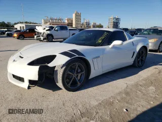 2010 Chevrolet Corvette Z16 Grand Sport 3LT z VIN 1G1YW2DW9A5103748, wystawiony jako Copart lot #80986774 z przebiegiem 134 004 mil mil oraz Szkoda całkowita • Salvage title. Historia ofert i sprzedaży dostępna na DreamBid. Obrazek 1.