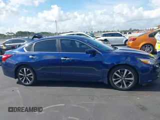 2017 Nissan Altima SR z VIN 1N4AL3AP8HN309048, wystawiony jako IAAI lot #42536729 z przebiegiem 132 465 mil mil oraz . Historia ofert i sprzedaży dostępna na DreamBid. Obrazek 13.