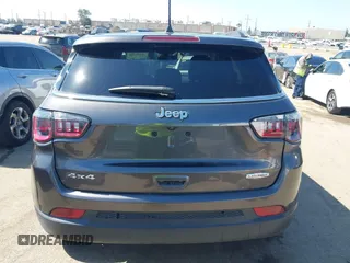 2021 Jeep Compass Latitude with VIN 3C4NJDBB1MT578819, listed as a IAAI auction lot 42288394 with 43,208 mi miles and . Bid and sale history available at DreamBid. Image 16.