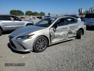 2021 Lexus ES 300h z VIN 58ADA1C18MU011274, wystawiony jako Copart lot #56157935 z przebiegiem 20 280 mil mil oraz Szkoda całkowita • Salvage title. Historia ofert i sprzedaży dostępna na DreamBid. Obrazek 1.