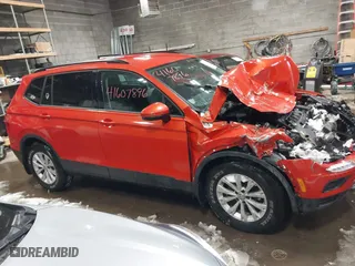 2018 Volkswagen Tiguan S with VIN 3VV1B7AX6JM081850, listed as a IAAI auction lot 41607896 with 101,068 mi miles. Bid and sale history available at carsss.com. Image 13.