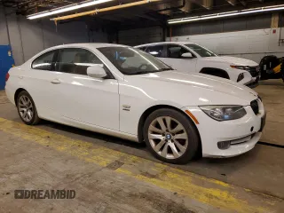 2011 BMW 3 Series 328i xDrive z VIN WBAKF3C57BE567244, wystawiony jako Copart lot #43366365 z przebiegiem 136 886 mil mil oraz Szkody całkowita. Historia ofert i sprzedaży dostępna na DreamBid. Obrazek 4.