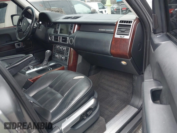 2008 Land Rover Range Rover HSE with VIN SALMF15498A290996, listed as a IAAI auction lot 41861750 with 173,560 mi miles and . Bid and sale history available at DreamBid. Image 5.