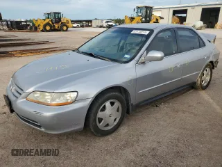 2002 Honda Accord LX z VIN JHMCG55432C034824, wystawiony jako Copart lot #83174914 z przebiegiem 193 883 mil mil oraz Szkoda całkowita • Salvage title. Historia ofert i sprzedaży dostępna na DreamBid. Obrazek 1.