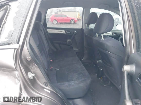 2011 Honda CR-V SE with VIN 5J6RE4H40BL003273, listed as a IAAI auction lot 41237931 with 218,624 mi miles. Bid and sale history available at carsss.com. Image 8.