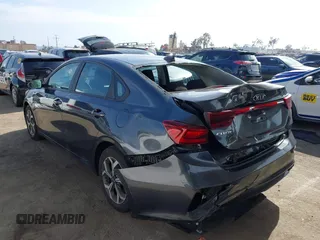 2021 Kia Forte FE with VIN 3KPF24AD6ME387387, listed as a IAAI auction lot 42034607 with 28,554 mi miles and . Bid and sale history available at carsss.com. Image 3.