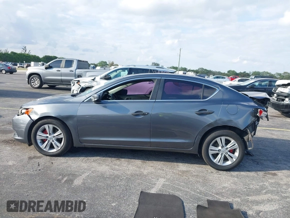 2013 Acura ILX with VIN 19VDE1F32DE021447, listed as a IAAI auction lot 41730382 with 165,223 mi miles. Bid and sale history available at carsss.com. Image 15.