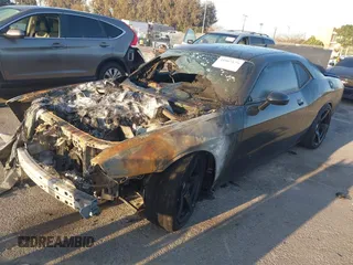 2016 Dodge Challenger R/T Scat Pack z VIN 2C3CDZFJ8GH275714, wystawiony jako IAAI lot #41867179 z przebiegiem Nie podano mil oraz . Historia ofert i sprzedaży dostępna na DreamBid. Obrazek 17.