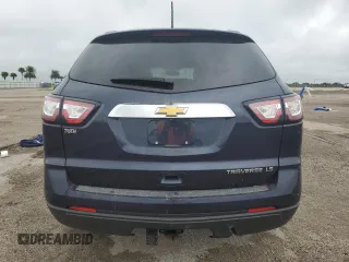 2015 Chevrolet Traverse LS z VIN 1GNKRFED6FJ113457, wystawiony jako Copart lot #74671954 z przebiegiem Nie podano mil oraz Szkoda całkowita • Salvage title. Historia ofert i sprzedaży dostępna na DreamBid. Obrazek 6.