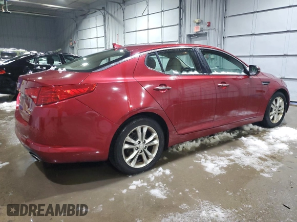 2013 Kia Optima EX z VIN 5XXGN4A70DG226773, wystawiony jako Copart lot #83885634 z przebiegiem 138 772 mil mil oraz Czysty tytuł • Clean title. Historia ofert i sprzedaży dostępna na DreamBid. Obrazek 3.