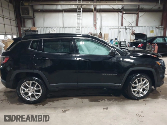 2023 Jeep Compass Latitude Lux с VIN 3C4NJDFN9PT559007, выставлен на аукционе IAAI как лот 41946158 с пробегом 14 732 миль миль и . История ставок и продаж доступна на DreamBid. Изображение 12.