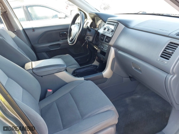 2008 Honda Pilot EX with VIN 5FNYF18498B007265, listed as a IAAI auction lot 41440608 with 148,351 mi miles. Bid and sale history available at carsss.com. Image 5.