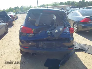 2015 Volkswagen Tiguan SE z VIN WVGBV7AX3FW583163, wystawiony jako IAAI lot #41991409 z przebiegiem 99 866 mil mil oraz . Historia ofert i sprzedaży dostępna na DreamBid. Obrazek 17.