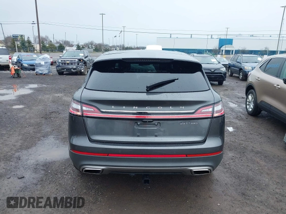 2019 Lincoln Nautilus Select z VIN 2LMPJ8K91KBL61745, wystawiony jako IAAI lot #42020381 z przebiegiem 20 080 mil mil oraz . Historia ofert i sprzedaży dostępna na DreamBid. Obrazek 16.