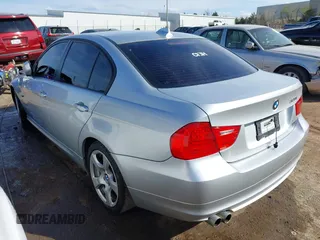 2010 BMW 3 Series 328i with VIN WBAPH7G58ANM48263, listed as a IAAI auction lot 41895524 with 99,771 mi miles and . Bid and sale history available at carsss.com. Image 3.