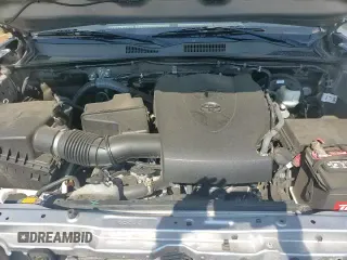 2017 Toyota Tacoma SR5 with VIN 3TMAZ5CN4HM044042, listed as a Copart auction lot 68333305 with 104,650 mi miles and Salvage title. Bid and sale history available at DreamBid. Image 14.