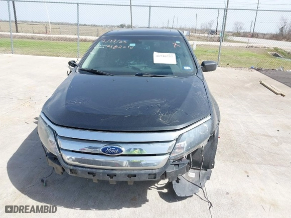 2011 Ford Fusion SEL with VIN 3FAHP0JAXBR238114, listed as a IAAI auction lot 41710757 with 97,802 mi miles. Bid and sale history available at carsss.com. Image 6.