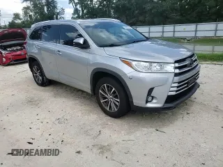2018 Toyota Highlander SE with VIN 5TDKZRFH2JS264593, listed as a Copart auction lot 64802545 with 87,579 mi miles and Salvage title. Bid and sale history available at DreamBid. Image 15.