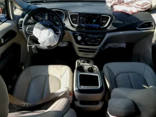 2021 Chrysler Pacifica Touring L with VIN 2C4RC3BG6MR591750, listed as a Copart auction lot 50486005 with 16,834 mi miles and Clean title. Bid and sale history available at DreamBid. Image 8.