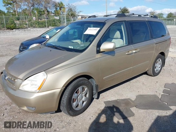 2008 Kia Sedona LX with VIN KNDMB233086261988, listed as a IAAI auction lot 41612389 with 170,947 mi miles. Bid and sale history available at carsss.com. Image 17.