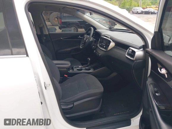 2017 Kia Sorento LX с VIN 5XYPGDA58HG335914, выставлен на аукционе IAAI как лот 42230037 с пробегом 98 202 миль миль и . История ставок и продаж доступна на DreamBid. Изображение 5.