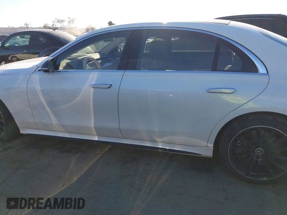 2022 Mercedes-Benz S 580 with VIN W1K6G7GB7NA155903, listed as a IAAI auction lot 41867399 with 60,573 mi miles and . Bid and sale history available at DreamBid. Image 15.