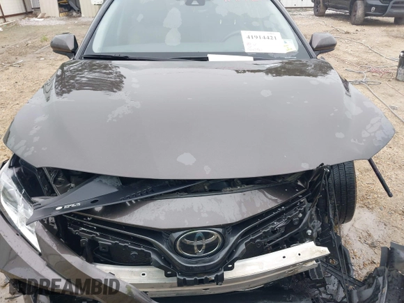 2020 Toyota Camry LE with VIN 4T1C11AK1LU320677, listed as a IAAI auction lot 41914421 with 94,291 mi miles. Bid and sale history available at carsss.com. Image 10.