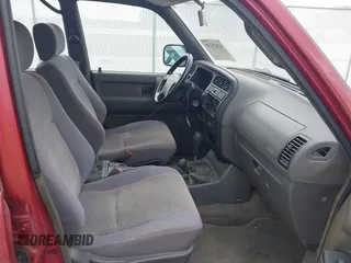 1999 Isuzu Trooper S with VIN JACDJ58X8X7920942, listed as a IAAI auction lot 42029335 with 164,186 mi miles and . Bid and sale history available at DreamBid. Image 5.