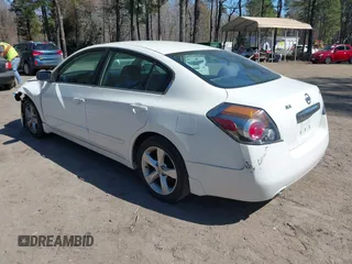 2011 Nissan Altima S with VIN 1N4AL2APXBN465996, listed as a IAAI auction lot 41907608 with 210,702 mi miles and . Bid and sale history available at DreamBid. Image 3.