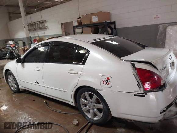 2006 Nissan Maxima 3.5 SL with VIN 1N4BA41E66C846489, listed as a IAAI auction lot 41609121 with 147,787 mi miles. Bid and sale history available at carsss.com. Image 13.