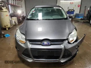 2014 Ford Focus SE with VIN 1FADP3F22EL454981, listed as a Copart auction lot 50233855 with 62,506 mi miles and Salvage Title. Bid and sale history available at carsss.com. Image 5.