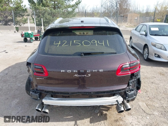 2016 Porsche Macan S with VIN WP1AB2A57GLB53955, listed as a IAAI auction lot 42150941 with 82,613 mi miles and . Bid and sale history available at DreamBid. Image 16.