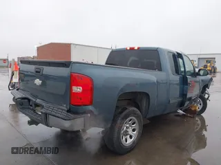 2010 Chevrolet Silverado 1500 LS with VIN 1GCSCREA5AZ176206, listed as a IAAI auction lot 41003831 with 126,617 mi miles. Bid and sale history available at carsss.com. Image 4.