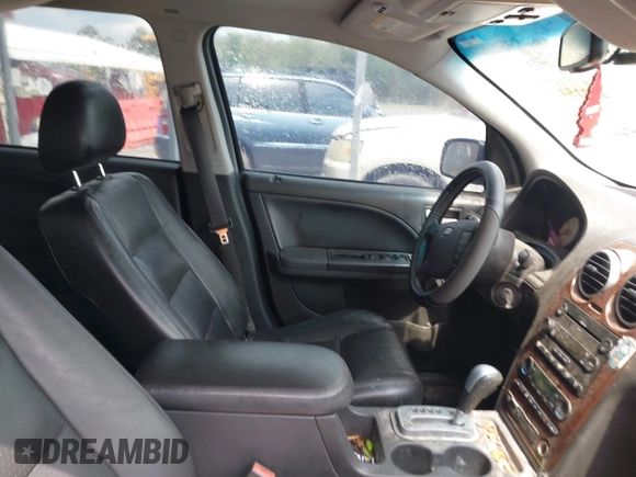 2007 Ford Freestyle Limited z VIN 1FMDK03127GA16326, wystawiony jako IAAI lot #42025454 z przebiegiem 200 664 mil mil oraz . Historia ofert i sprzedaży dostępna na DreamBid. Obrazek 5.