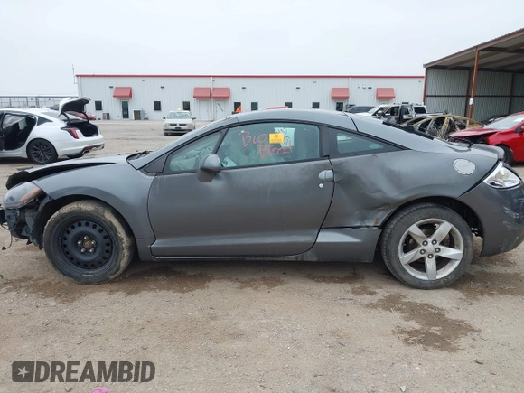 2006 Mitsubishi Eclipse GS z VIN 4A3AK24F06E044016, wystawiony jako IAAI lot #41501136 z przebiegiem Nie podano mil oraz . Historia ofert i sprzedaży dostępna na DreamBid. Obrazek 14.